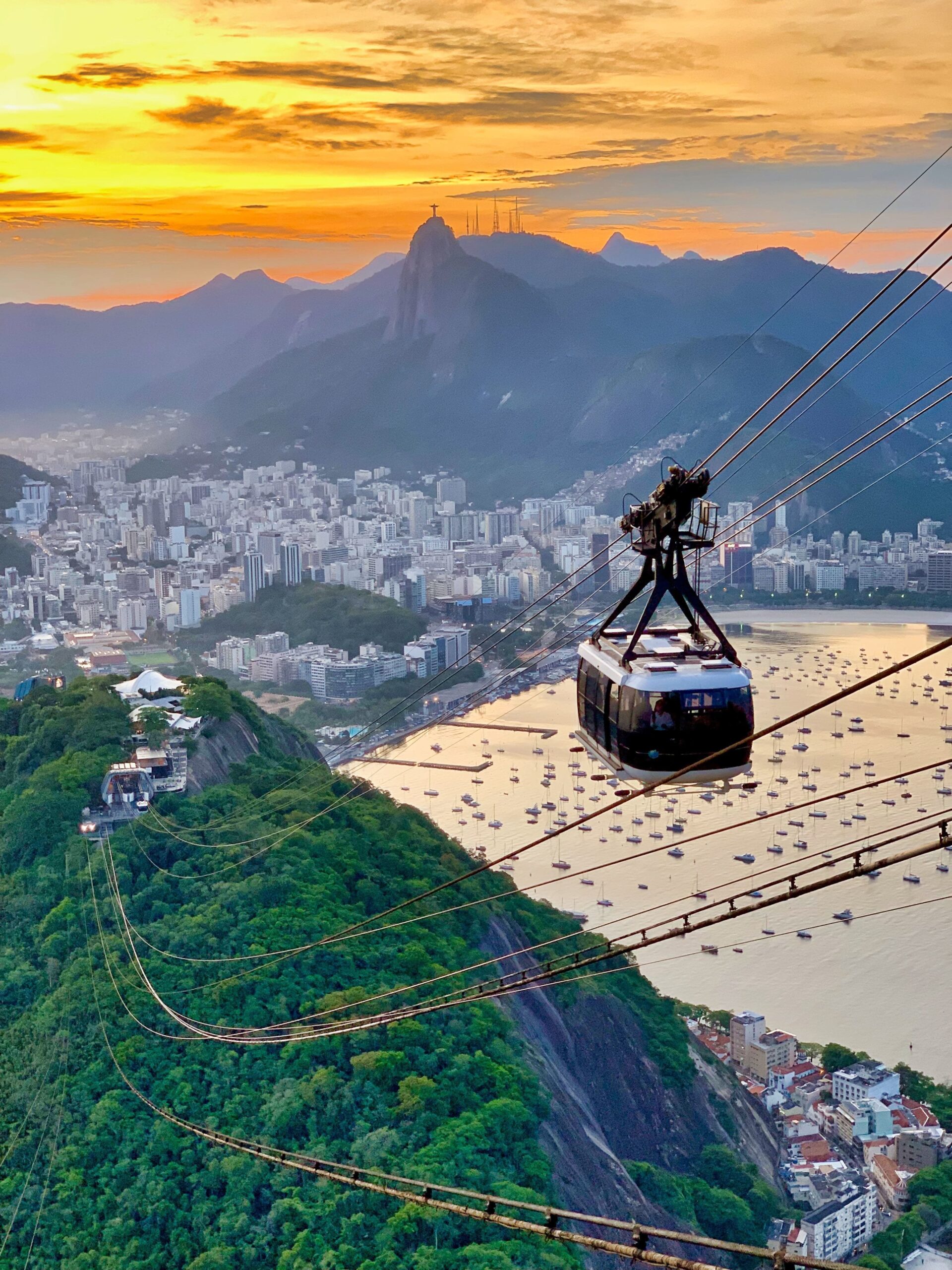 sugarloaf-mountain-cable-car-sunset (1)