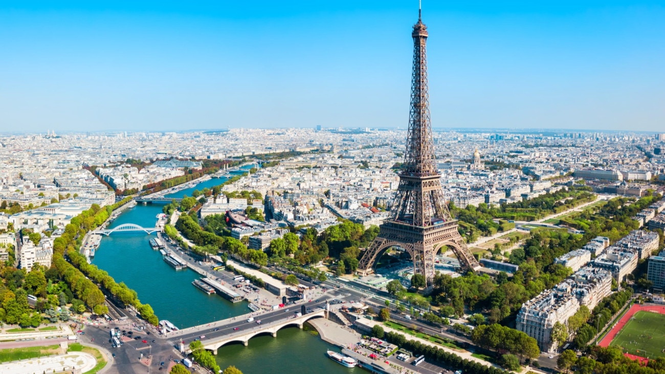 Paris, França (Créditos: Freepik/saiko3p)