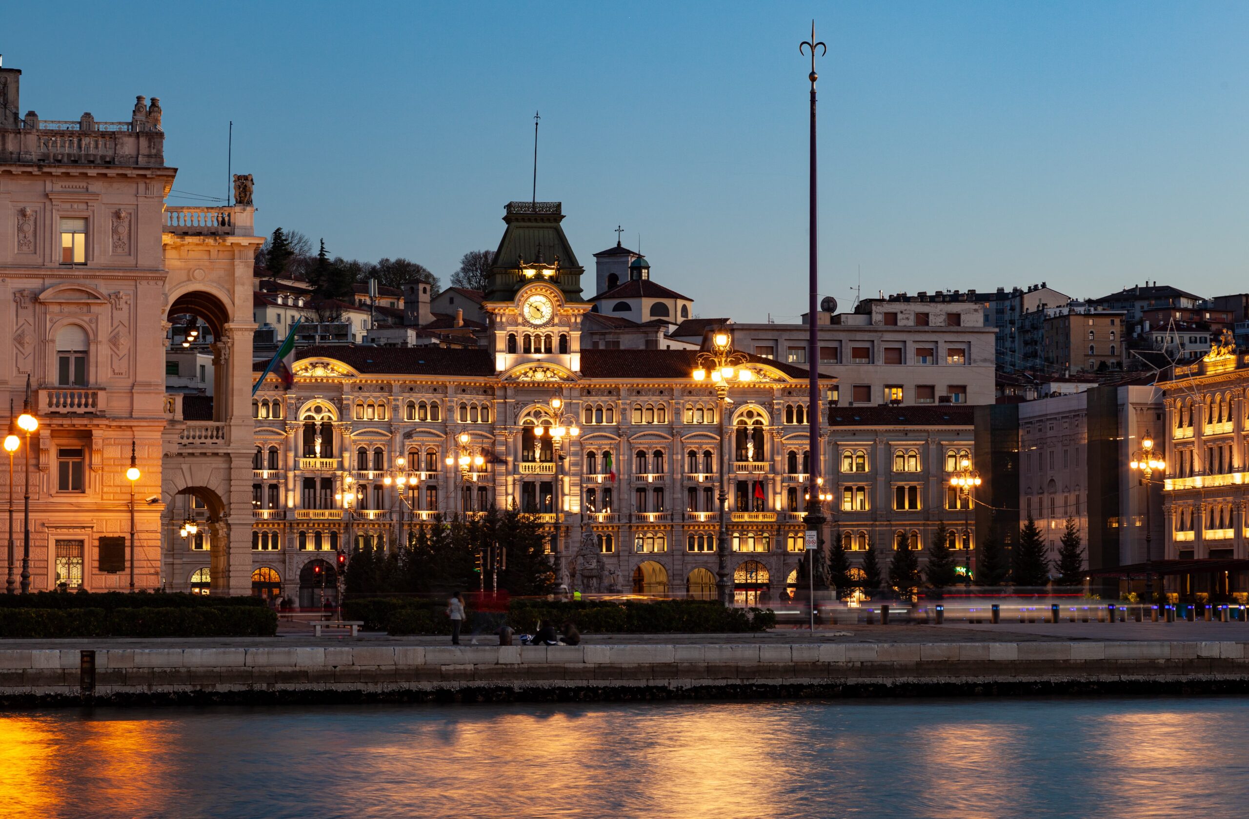 scenic-view-trieste-sunset-italy (1)