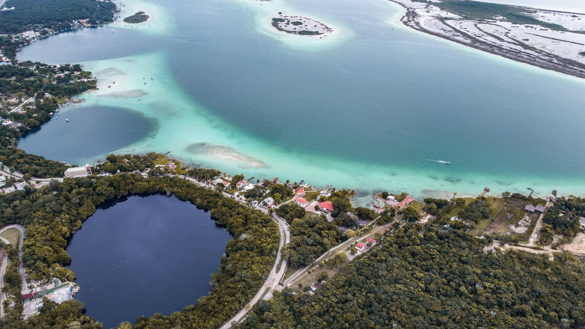 cenotes bacalar