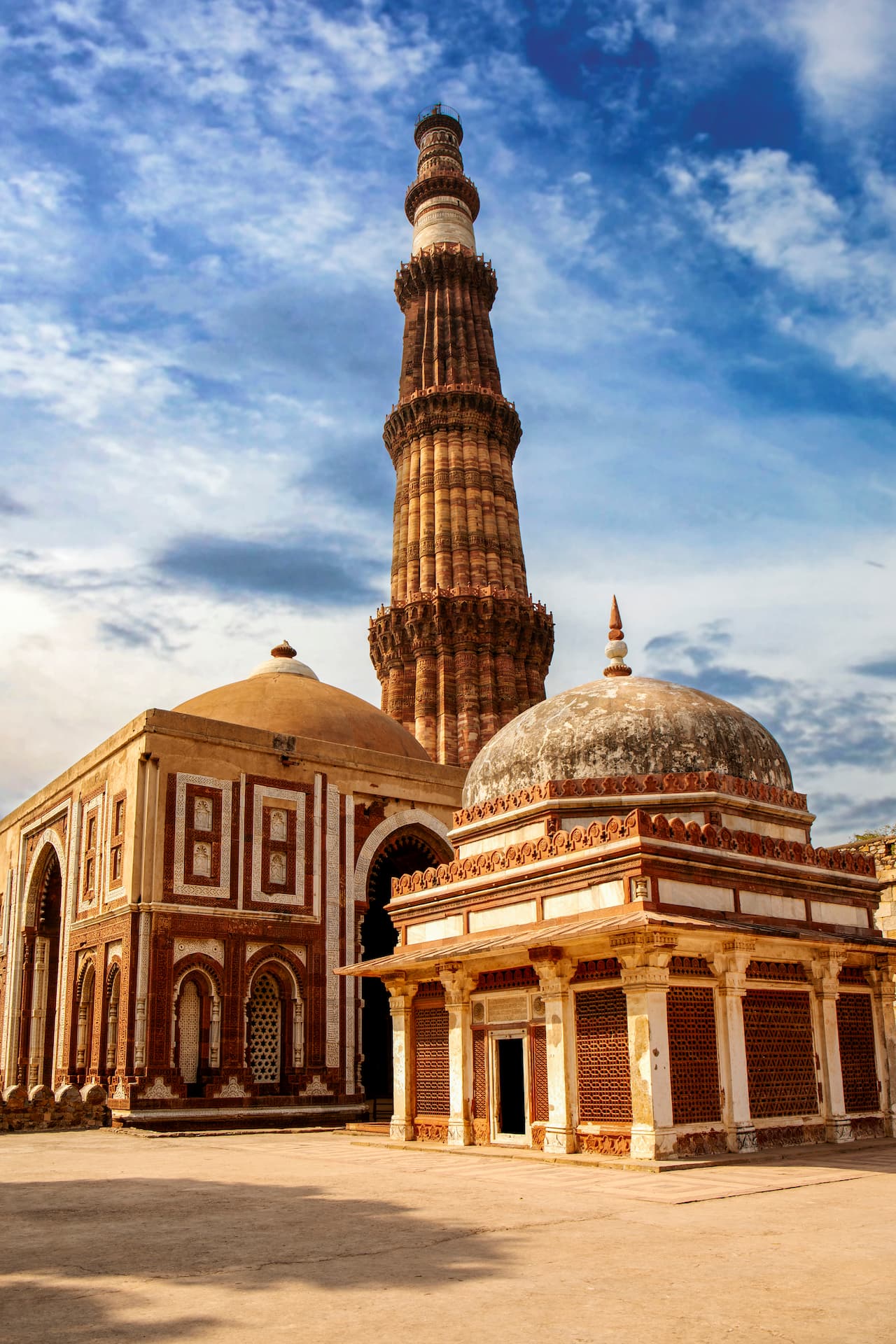 Qutub Minar, o minarete mais alto da Índia (1)