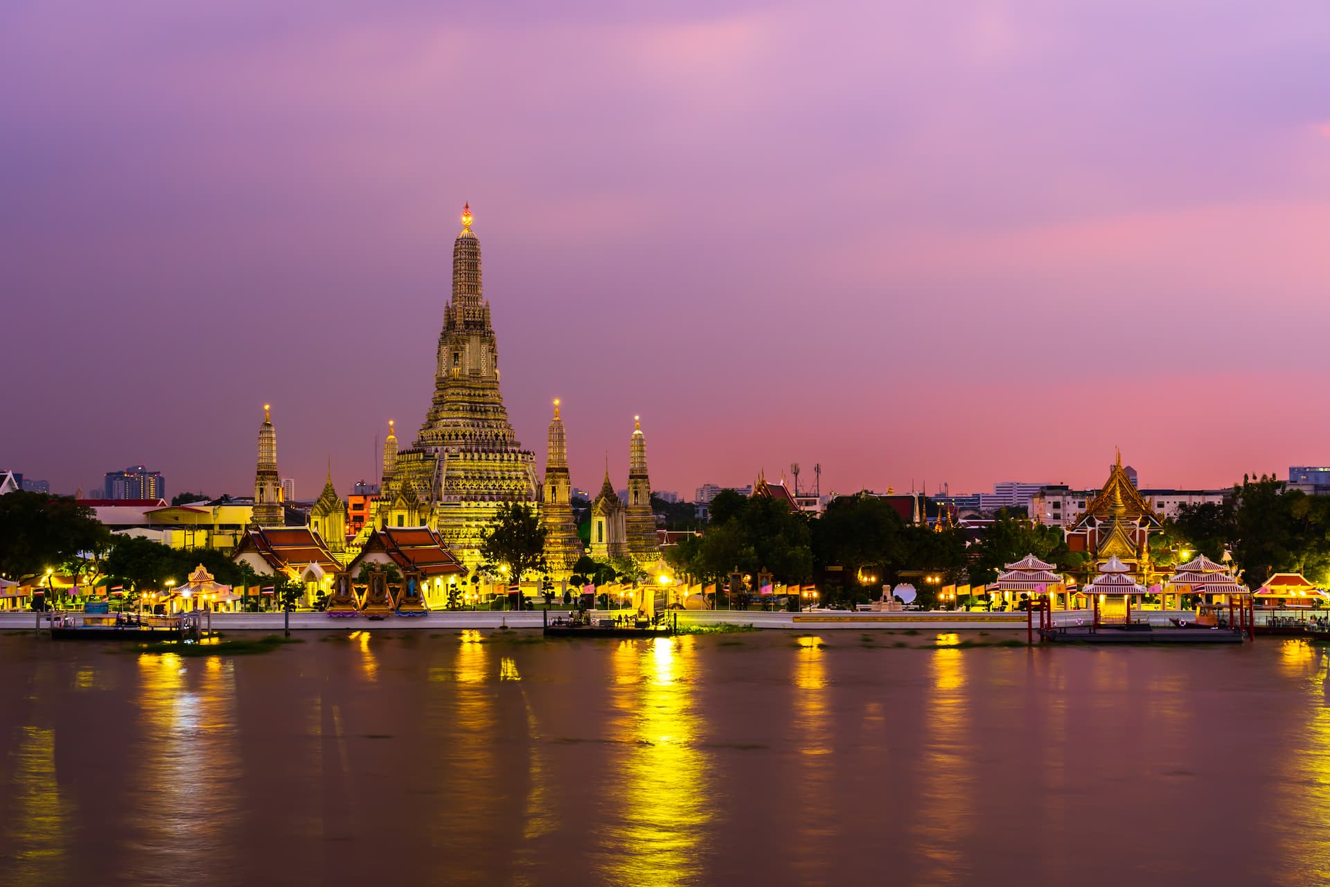 Pôr do sol deslumbrante em Bangkok