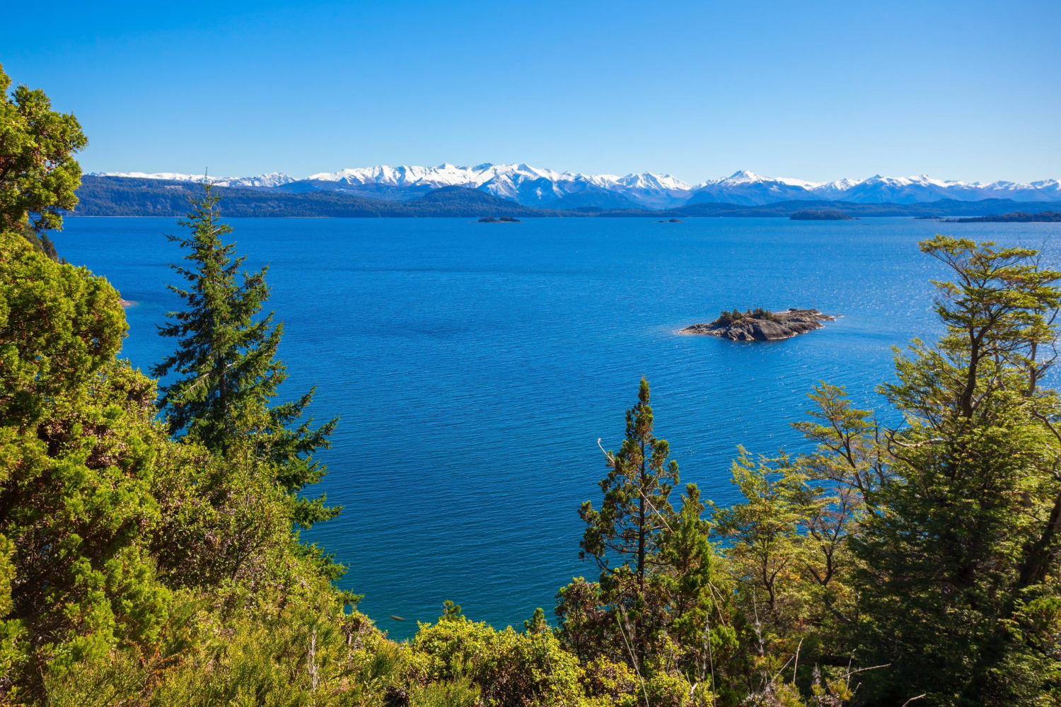 Parque Nacional Nahuel Huapi na Patagônia Argentina (Créditos saiko3pFreepik)