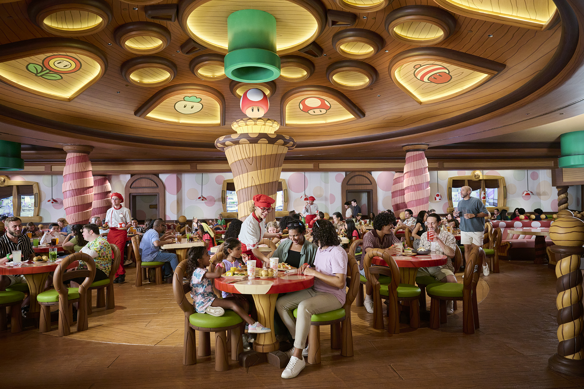 07_SUPER NINTENDO WORLD - Toadstool Cafe