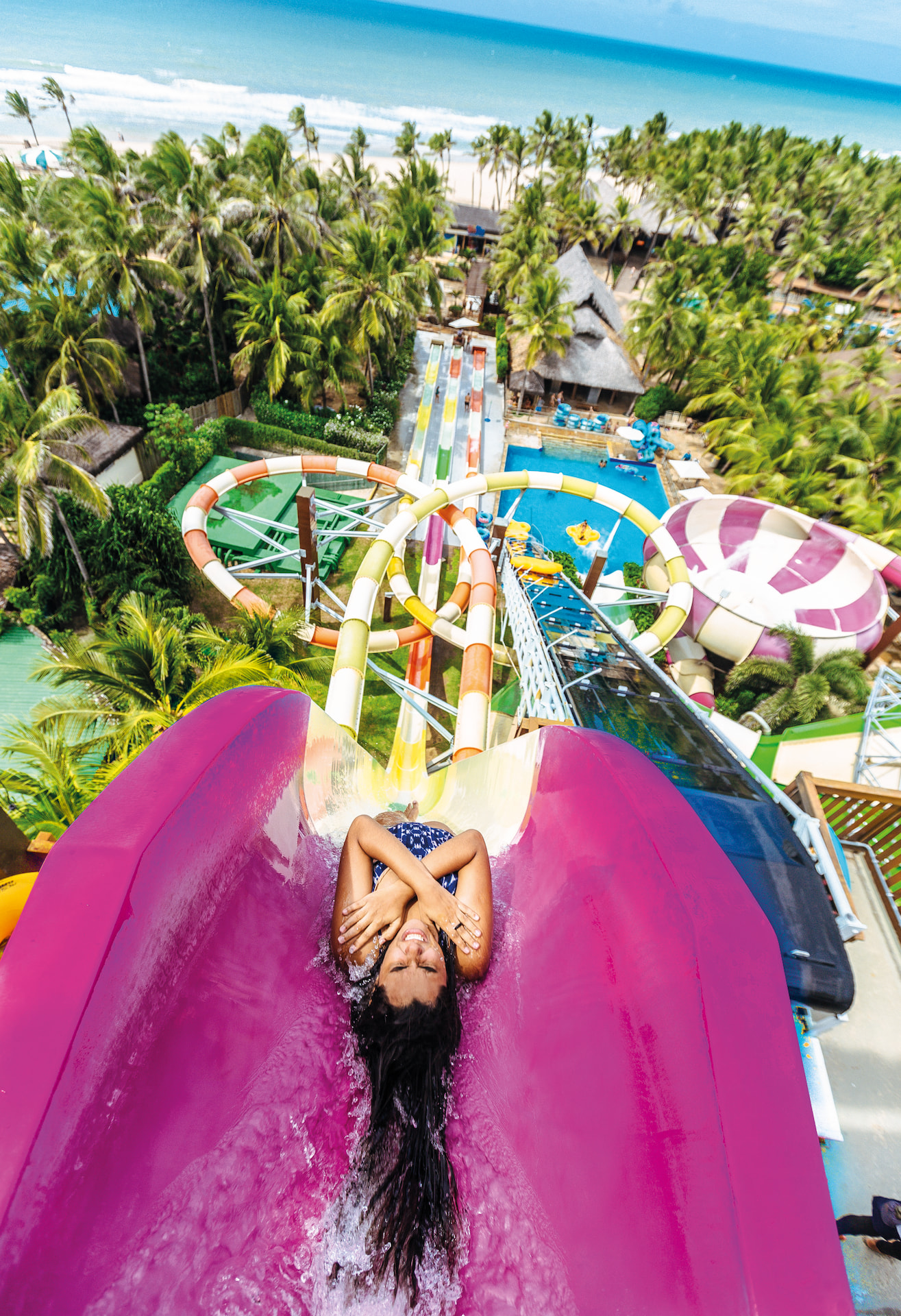 O Beach Park oferece diversão para toda a família (Créditos DivulgaçãoBeach Park)