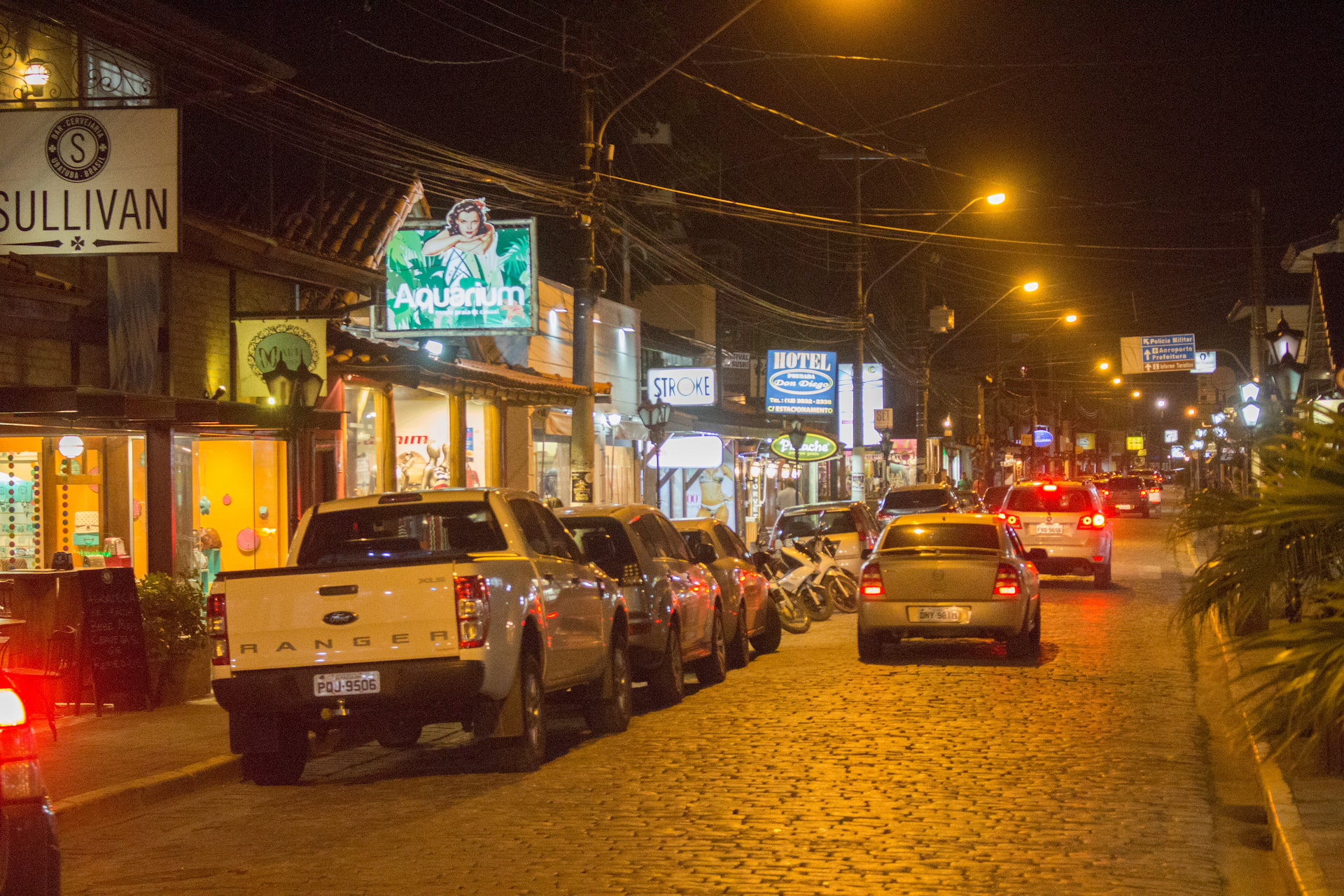 O Centro de Ubatuba, na rua Guarani (Créditos Rogério CassimiroMTur)