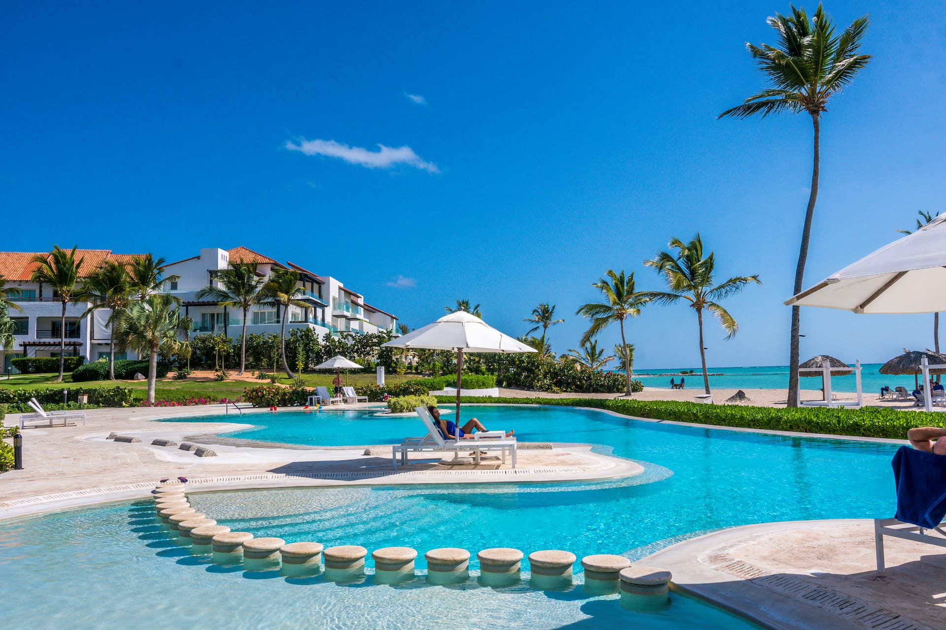 sunny-day-pool-one-resort-caribbean