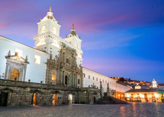 Praça de San Francisco, Quito (Créditos: Freepik/f11photo)