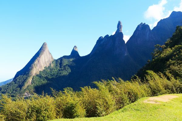 O Brasil possui um vasto território com montanhas e picos únicos.